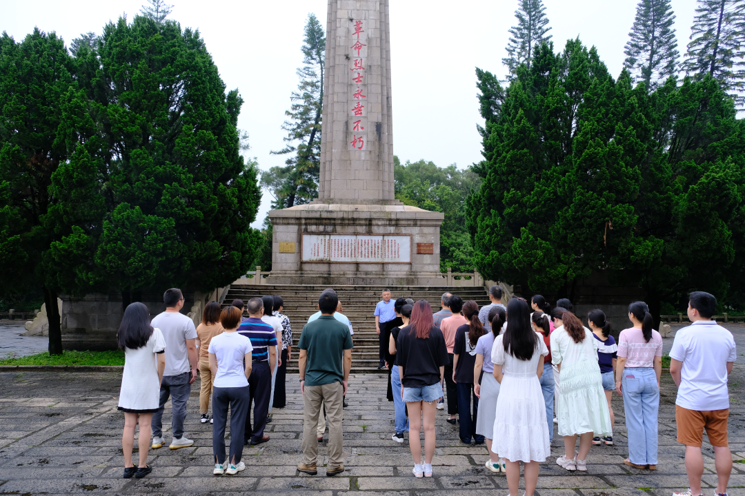 【主题教育】南方医科大学口腔医院联合2.png